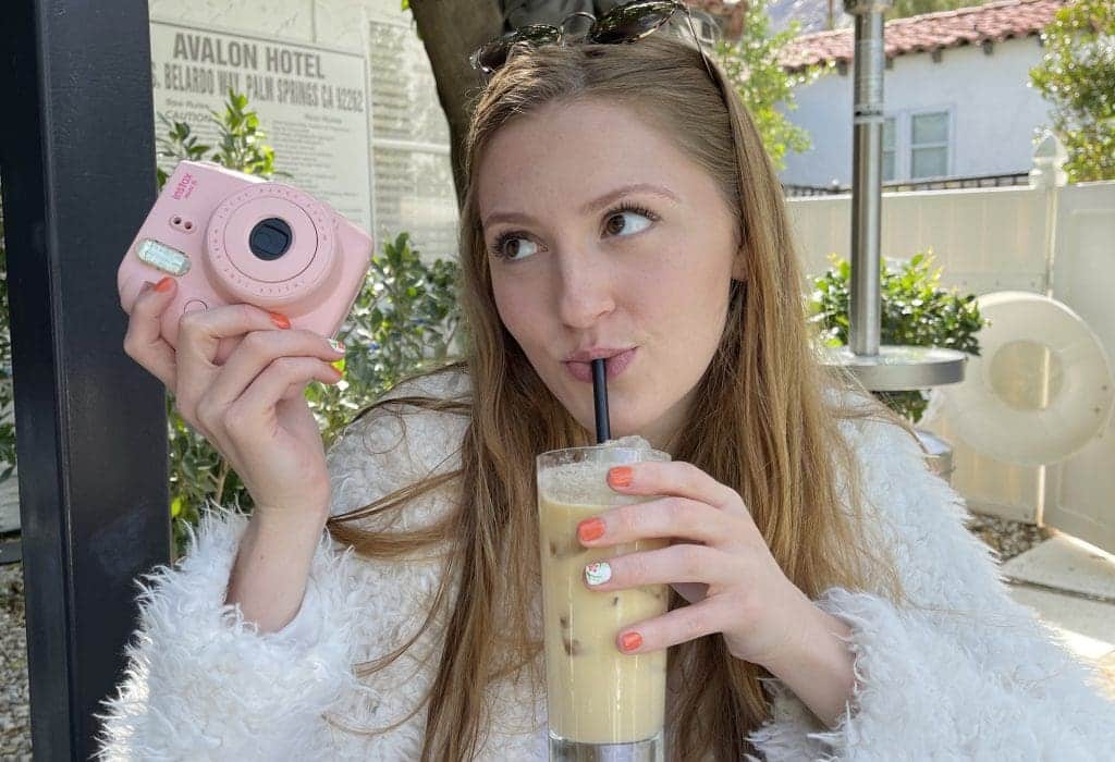 Palm Springs Travel Guide by Jessica Castello: Hotels, Restaurants, and Activities
